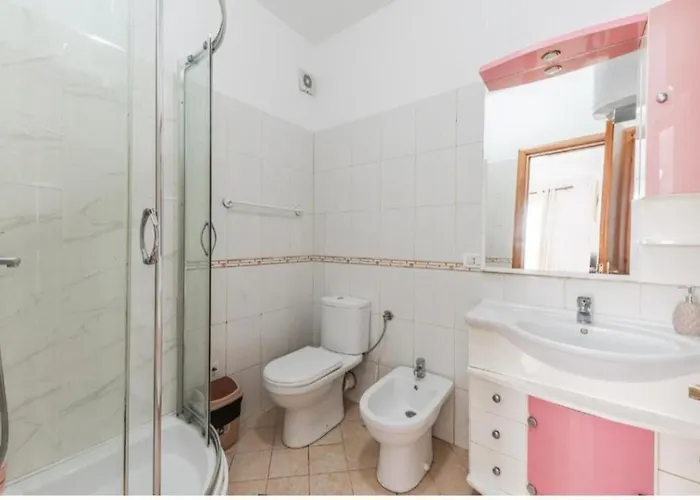 Seaside Escape 3 Bedrooms With Grand Terrace