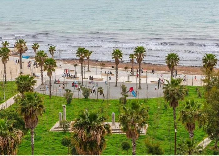 Seaside Escape 3 Bedrooms With Grand Terrace *