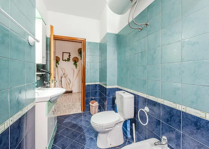 Seaside Escape 3 Bedrooms With Grand Terrace 公寓 Durrës