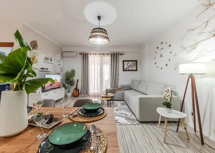 Seaside Escape 3 Bedrooms With Grand Terrace 公寓 Durrës