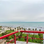 Seaside Escape 3 Bedrooms With Grand Terrace Apartment
