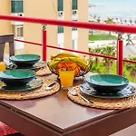 Apartment Seaside Escape 3 Bedrooms With Grand Terrace
