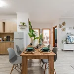 Seaside Escape 3 Bedrooms With Grand Terrace Apartment *