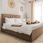 Apartment Seaside Escape 3 Bedrooms With Grand Terrace Durres