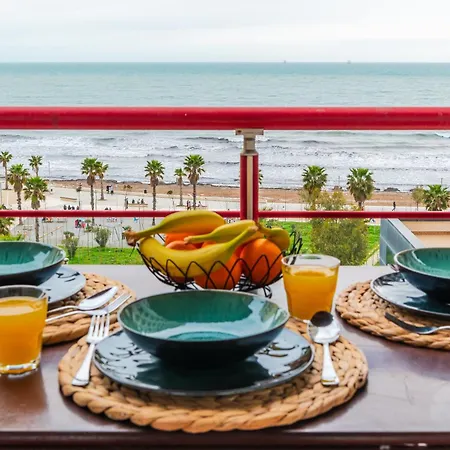 Апартаменты Seaside Escape 3 Bedrooms With Grand Terrace *