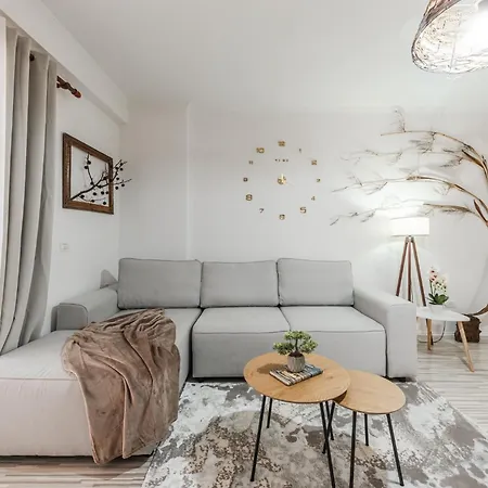 Seaside Escape 3 Bedrooms With Grand Terrace Апартаменты *