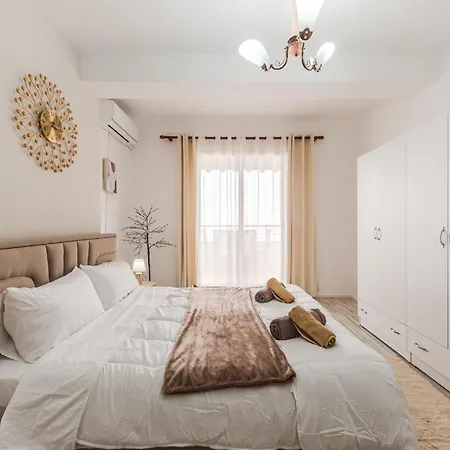 Seaside Escape 3 Bedrooms With Grand Terrace Апартаменты *