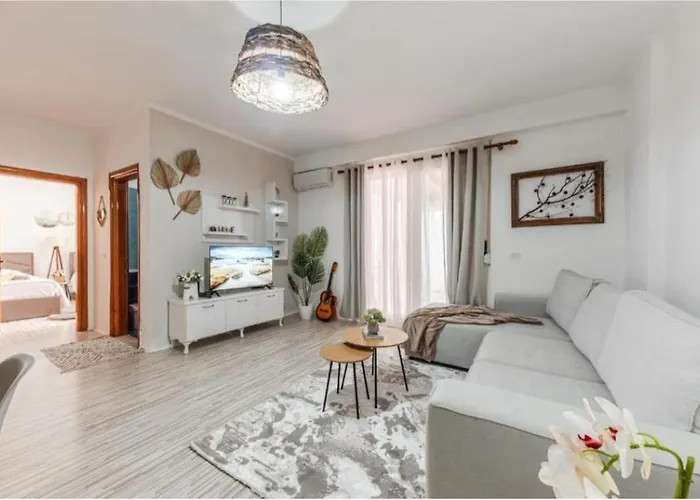 Seaside Escape 3 Bedrooms With Grand Terrace * Durrës