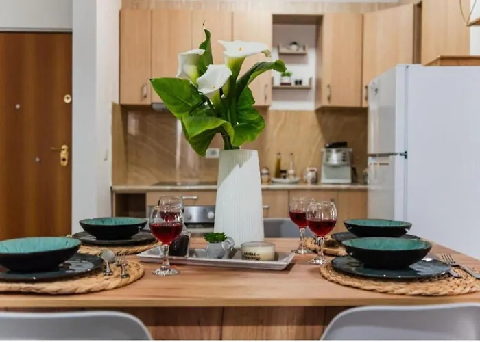 Seaside Escape 3 Bedrooms With Grand Terrace