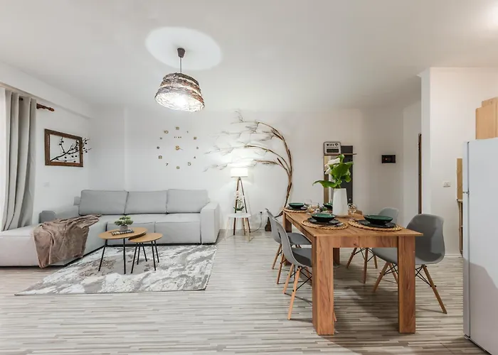 Seaside Escape 3 Bedrooms With Grand Terrace * Durrës